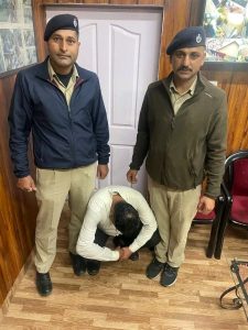 शिमला पुलिस ने उद्घोषित अपराधी कुफरी से गिरफ्तार, कोर्ट ने न्यायिक हिरासत में भेजा