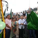 PWD मंत्री ने 18 नई इलेक्ट्रिक बसों को हरी झंडी दिखाकर किया रवाना