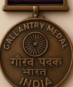 शिमला के मेजर अर्नव बाली को सेना मेडल (गैलेंट्री), कश्मीर में अदम्य शौर्य के लिए राष्ट्रपति ने किया सम्मानित